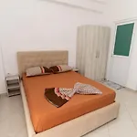 Διαμέρισμα Sheme's *